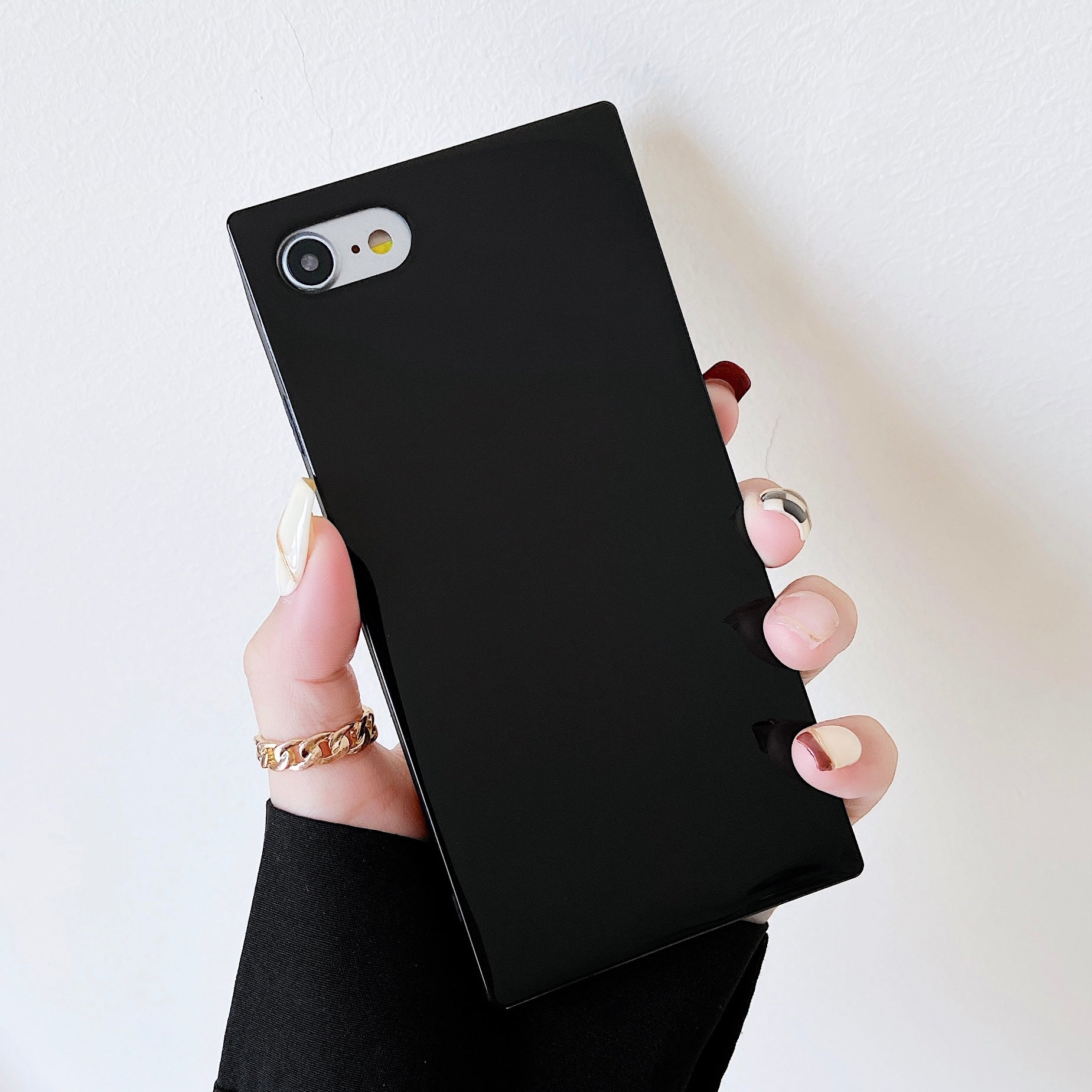 iPhone SE 2022/SE 2020/iPhone 8/7 Case Square Neutral Plain Color (Black)
