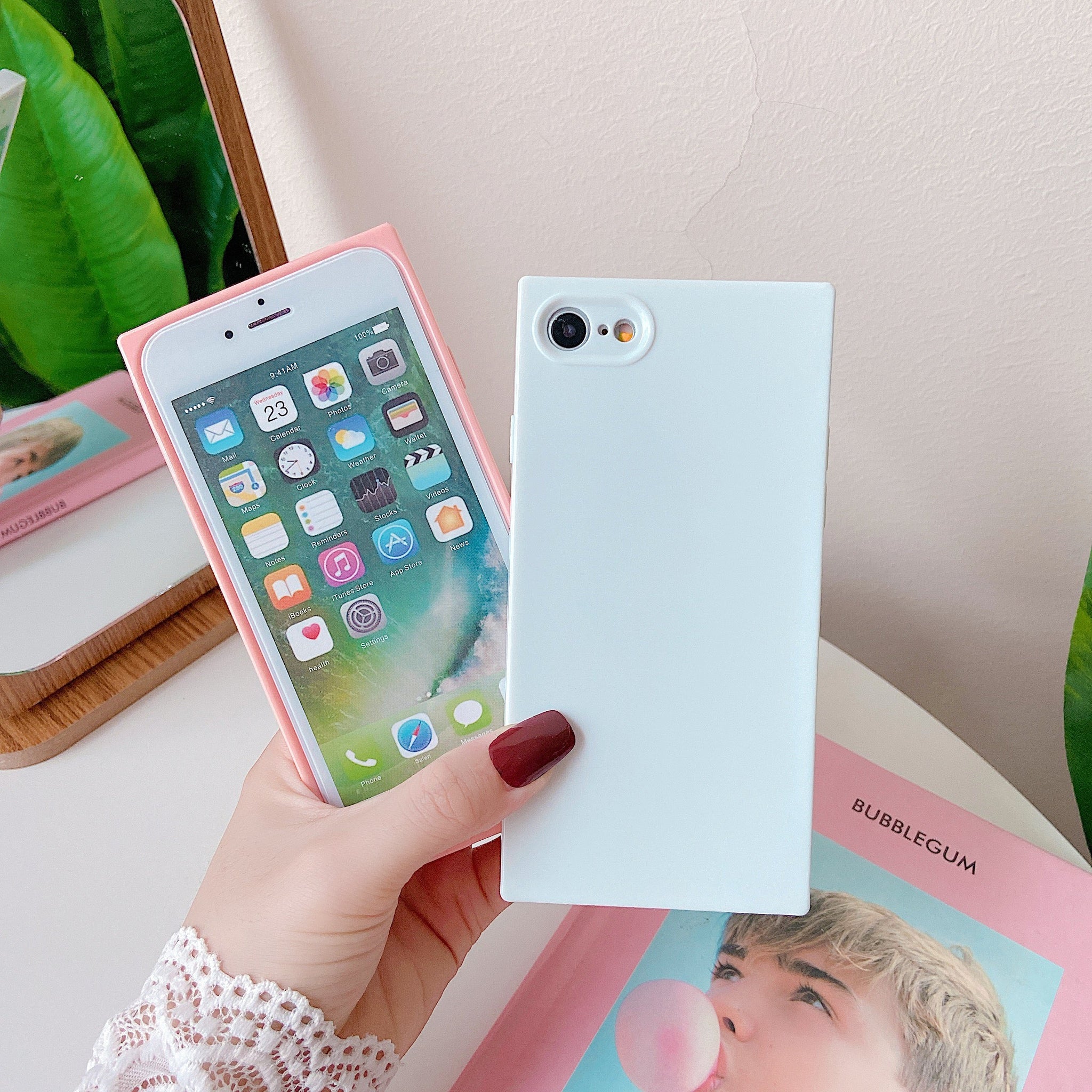 iPhone SE 2022/SE 2020/iPhone 8/7 Case Square Plain Color (White)