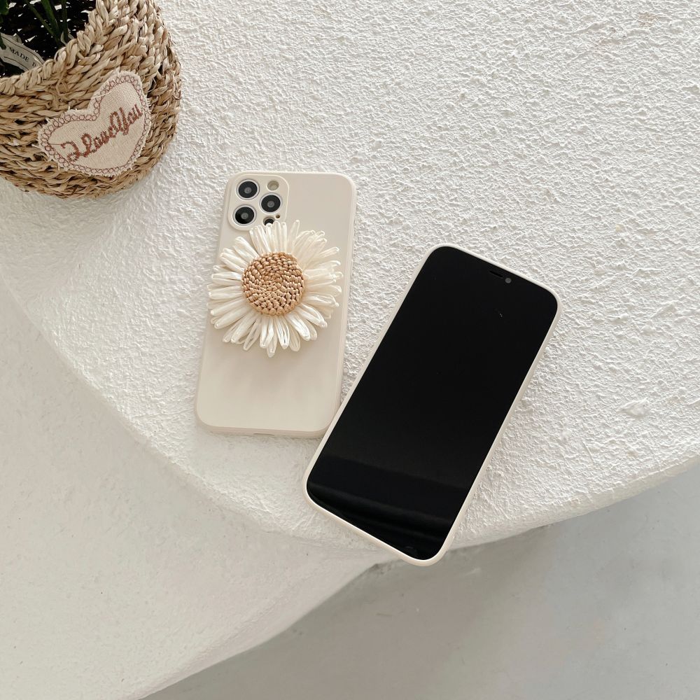 Daisy Flower Phone Case Design