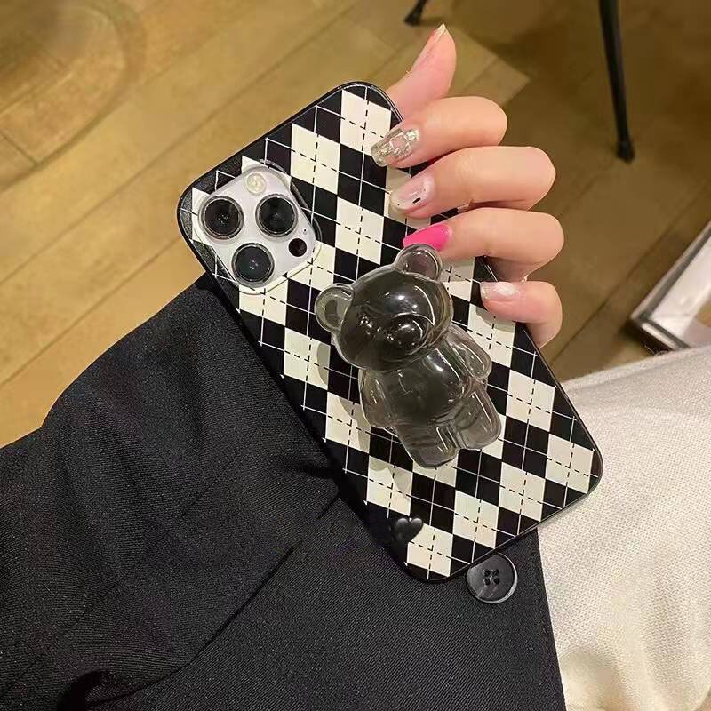 Fashionable Phone Case With Cute Bear Phone Grip