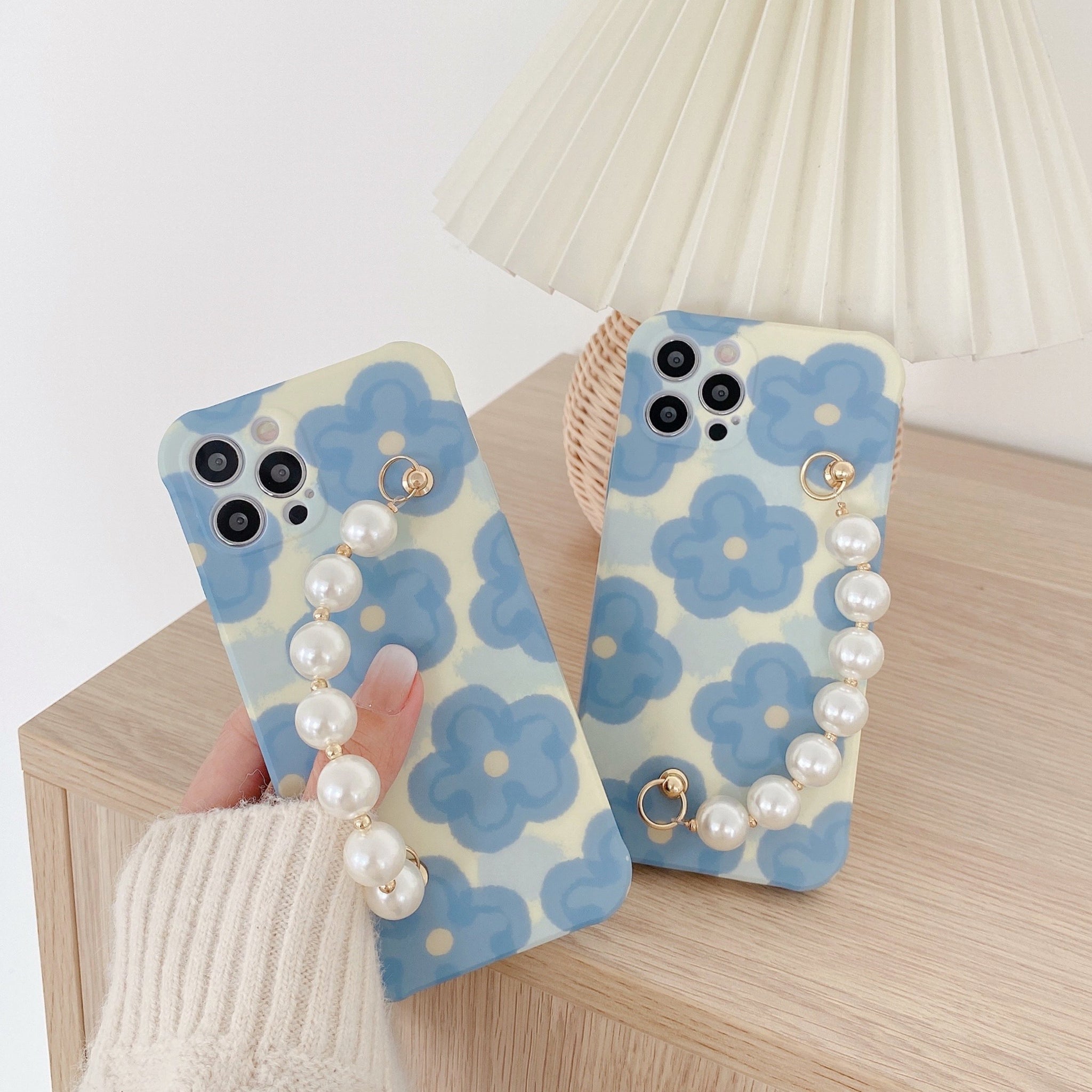 Watercolor Blue Flowers Pearl Bracelet Phone Case